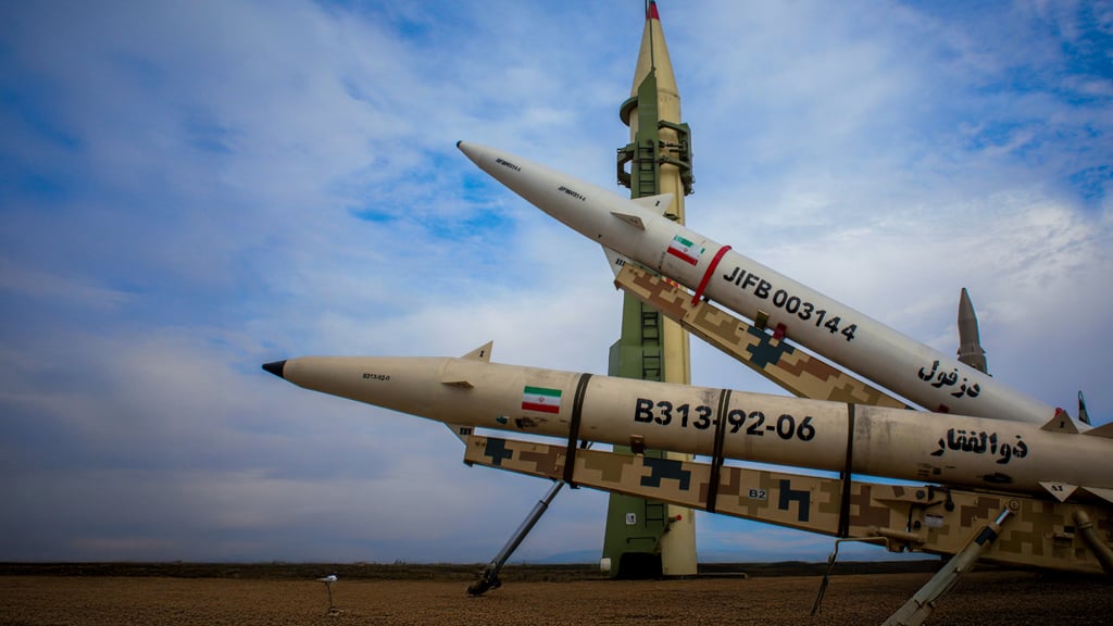 guerra-no-irão:-4-motivos-para-apostar-no-dólar